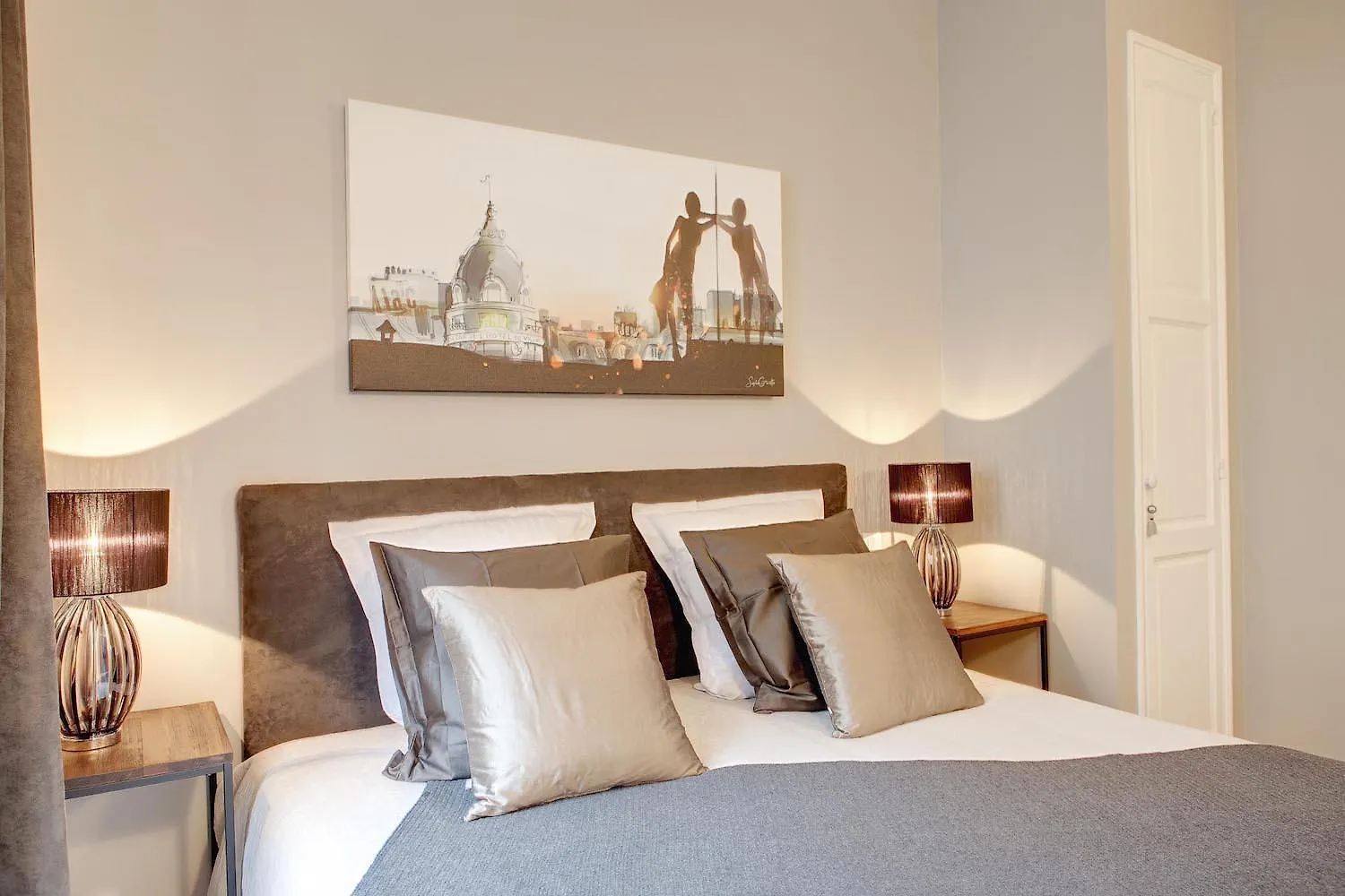 Apartment Blanc Manteau Residence Paris