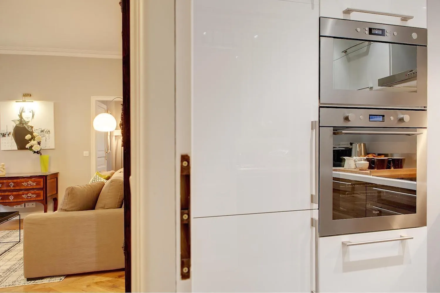 Apartment Blanc Manteau Residence Paris France