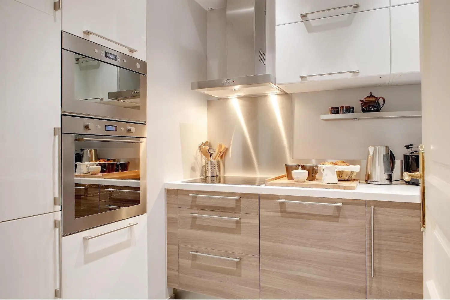 Blanc Manteau Residence Paris Apartment